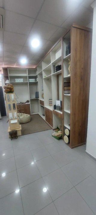 VESTIDOR DISEÑO EXPOSICION