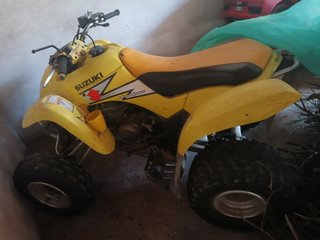 Quad Suzuki LTZ 250 Amarillo