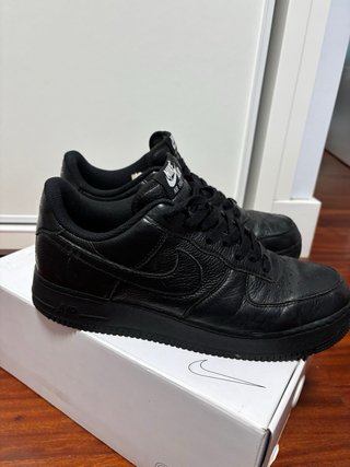 Nike Air Force 1 Negras