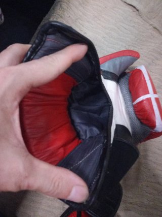 GUANTES DE BOXEO MARCA SHARK 16 OZ ROJOS