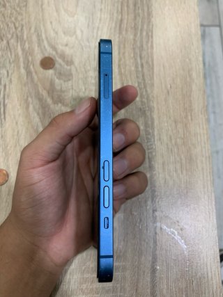 iPhone 13 / 256GB / 100% Bateria