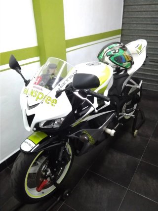 Honda CBR 600 RR Hannspree
