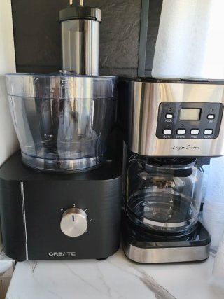 Procesador alimentos y cafetera goteo