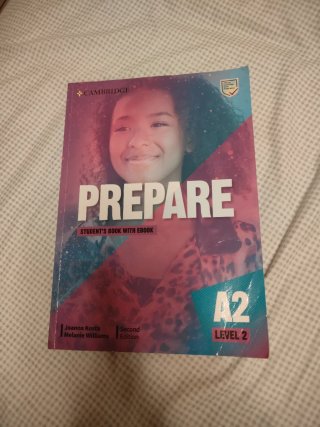 Libro de inglés Cambridge "Prepare" A2