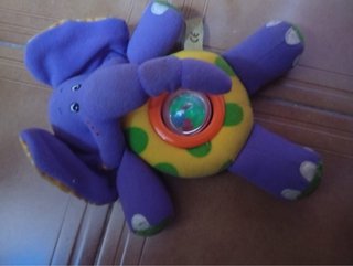 Peluche Chicco bebé con sonajero