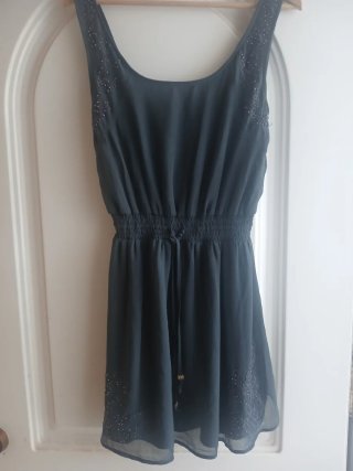 Vestido corto verde Pull&Bear Talla M