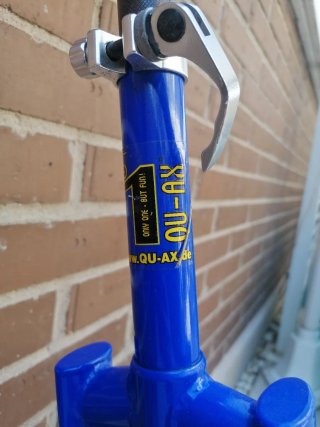 Monociclo Qu-Ax