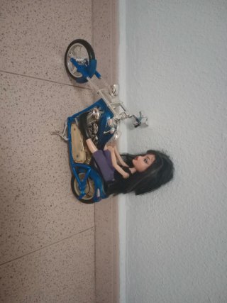 Bratz Muñeca con Moto