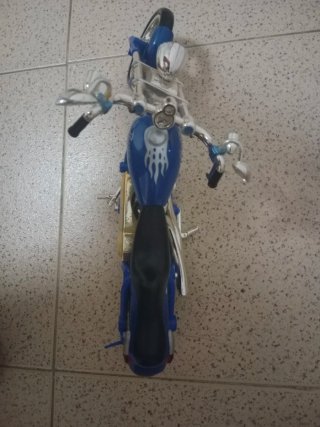 Bratz Muñeca con Moto
