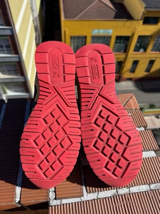 Zapatillas Munich mostaza y Rojo