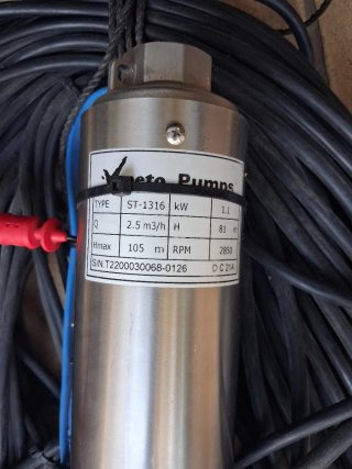 Bomba pozo con boyas y cuadro eléctrico