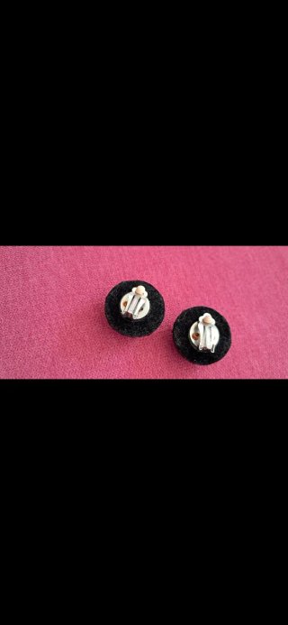 Conjunto de Collar y Pendientes Negros