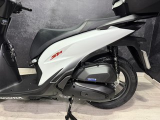 Honda SHi SPORT 125 ABS Blanca
