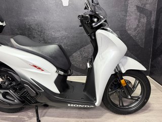Honda SHi SPORT 125 ABS Blanca