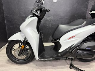 Honda SHi SPORT 125 ABS Blanca