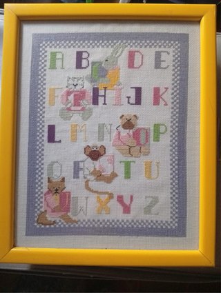 Abecedario hecho a punto de cruz