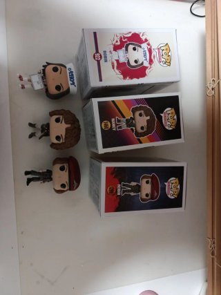 Funko Pop Nancy y 2 Robins