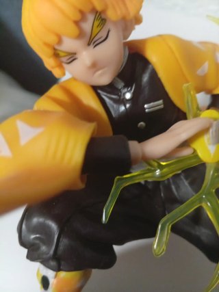 Figura Zenitsu Agatsuma