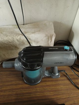 Aspiradora de mano Cecotec Conga ThunderBrush 560