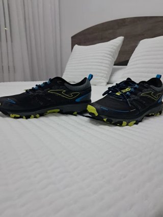 Zapatillas de Montaña Joma Talla 40