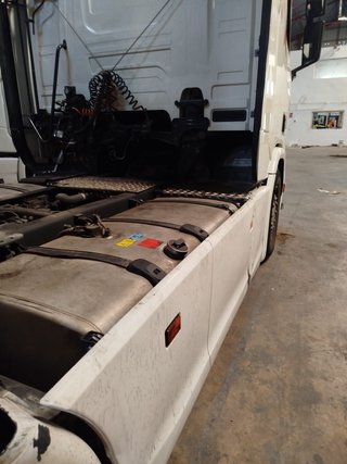 Conjunto completo Scania R450+Tauliner