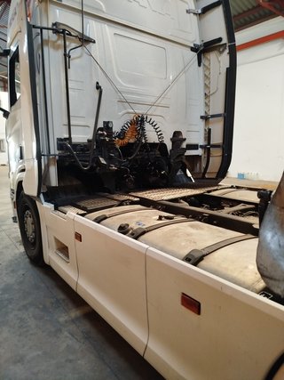 Conjunto completo Scania R450+Tauliner