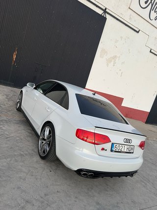 Audi A4 2011