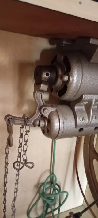 Motor para máquina de coser