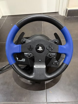 Volante Thrustmaster T150