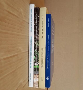 Lote 4 libros sobre medicina, demencia.. (L0022)