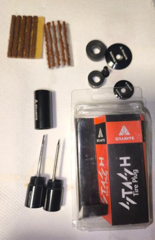 Kit de Reparación Tubeless Granite Stash