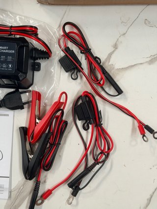 Cargador de Baterías 12V 5A ECO-WORTHY