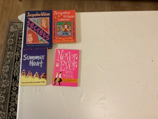 4 libros juveniles en inglés – Jacqueline Wilson,