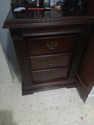 Cama con colchón y base