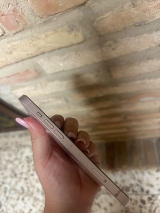 iPhone 13 128GB 75% Batería