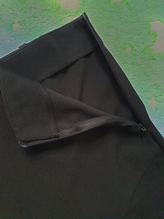 Falda Negra Asimétrica Talla M