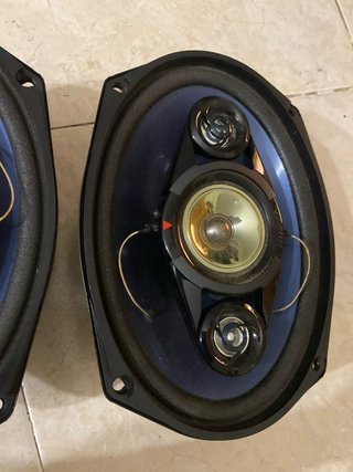 Altavoces Kenwood 6x9 de 4 vías