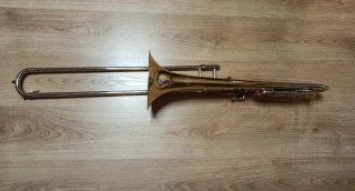 Trombón Thomann con Estuche.