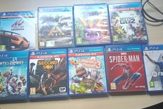 Lote de 9 Giochi per PS4