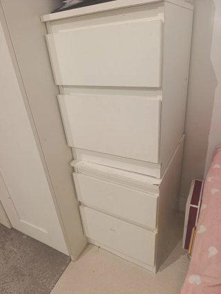 Dos Cajones de la cama