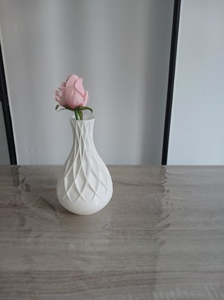 Vaso stampato 3D bianco