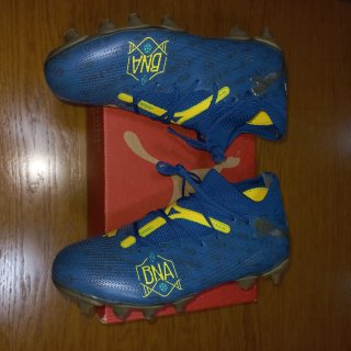 Botas de fútbol niño talla 34 Puma