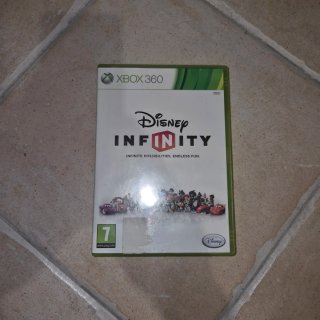 Disney Infinity Xbox 360 Juego. Y muneñecos