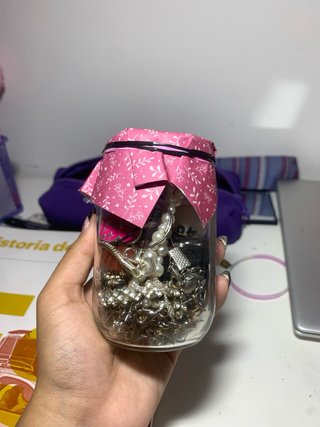 Tarro con Joyas Variadas