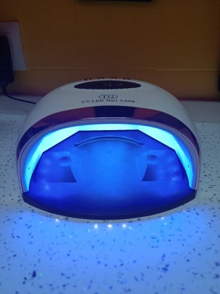 Secador de Uñas T12 UV LED Blanco y Dorado