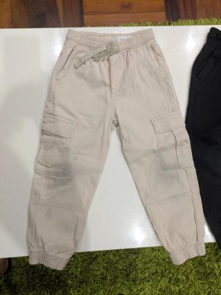 Lote 4 Pantalones Niño Talla 4-5 Años