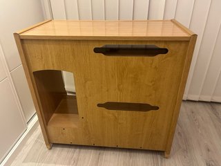 Mesa de ordenador de madera