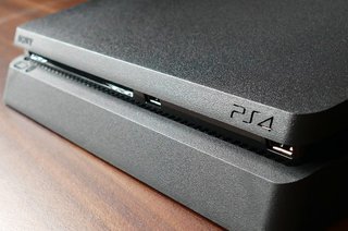 Consola Sony PlayStation 4 Negra Sin Mando