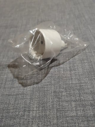 Adaptador de Enchufe España a Italia (Tipo F a L)