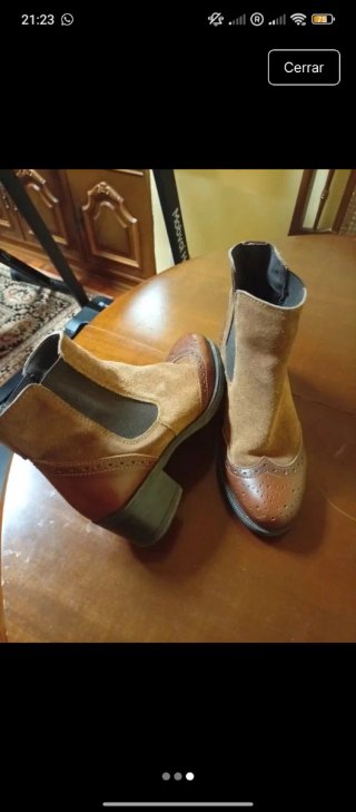 Botines marrones estilo clásico